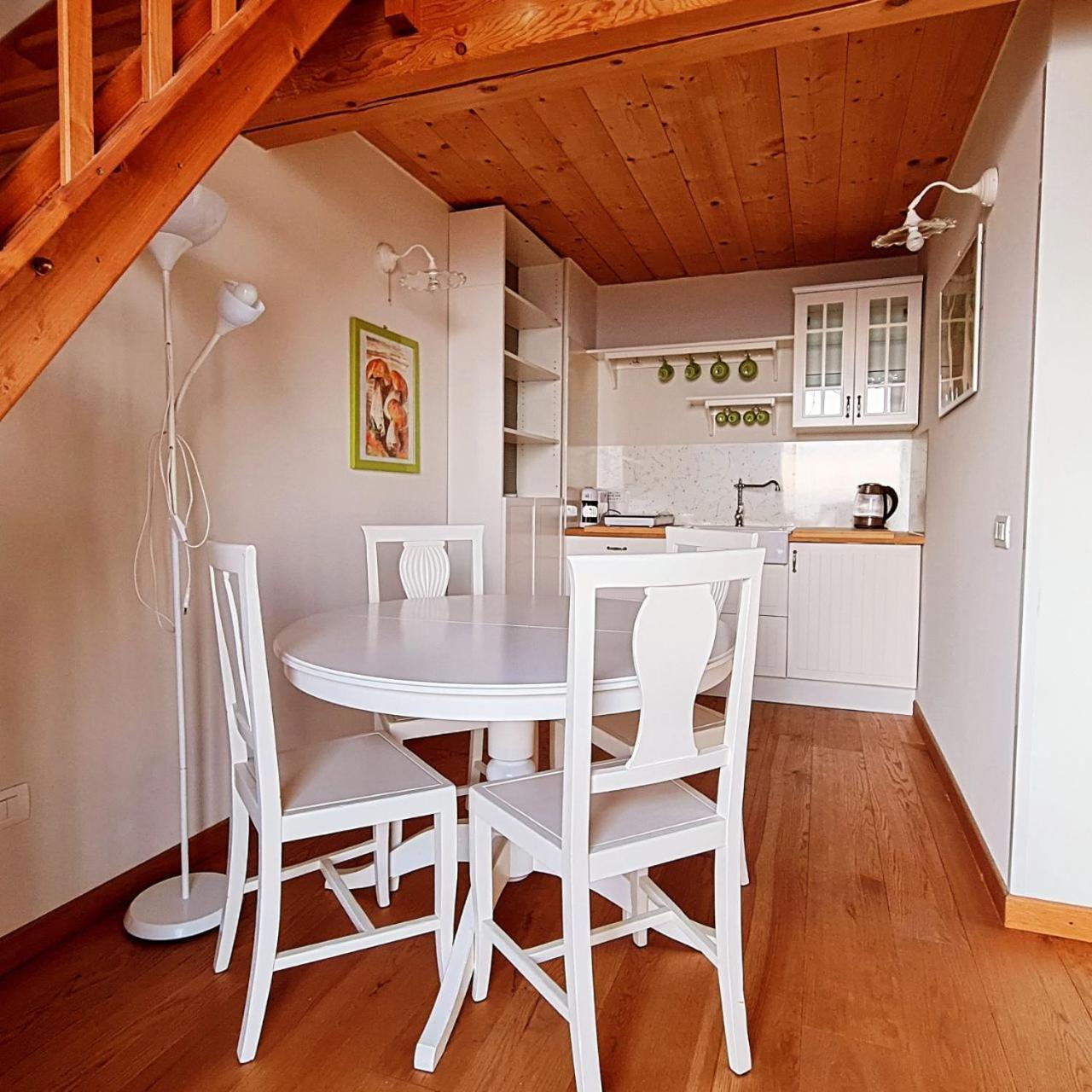Agriturismo San Genesio Rovagnate Eksteriør bilde